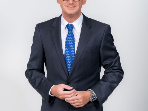 Jeroen Snel weet waar je moet staan om de koning een hand te geven