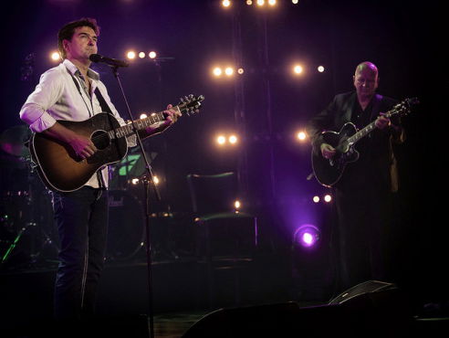 Paul de Munnik zingt 'Vaderland'