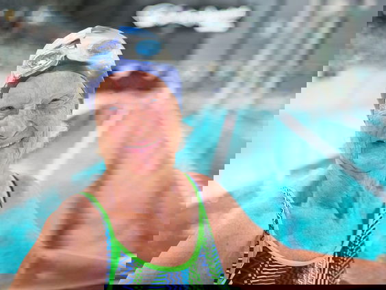 Marianne Maandonks is 95 jaar en Europees recordhouder zwemmen!