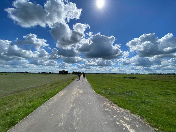 Burgemeester Robbert-Jan van Duijn wandelt zijn eigen vierdaagse