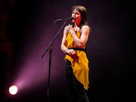 Wende over haar nieuwe album 'Mens'