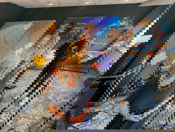 Laura van Kaam live te gast bij TinekeShow