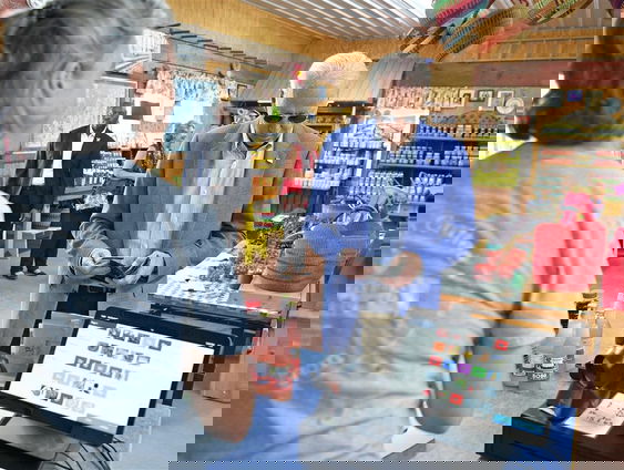 Wedstrijd leeftijdschatten voor supermarktmedewerkers