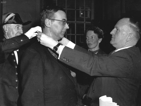 Burgemeester Van Hall komt ten val in 1967