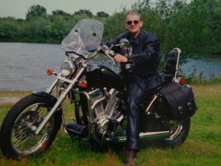 Steef zoekt jeugdliefde Jopie Keizer