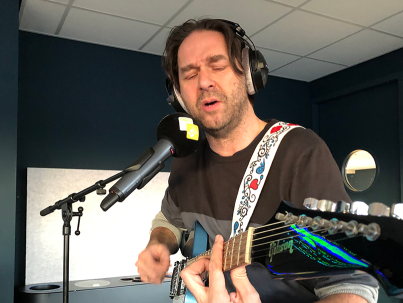 Cabaretier Roel C. Verburg sluit de week af