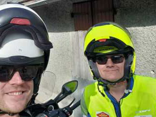 Thomas stapt op de motor