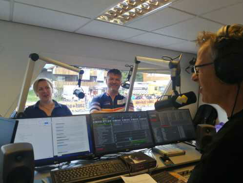 Toine Frazer fietst voor zijn vrouw Jojanneke die previvor is