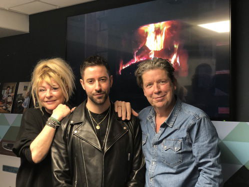 De MAX! Kantoorsessies met Bruno Major!