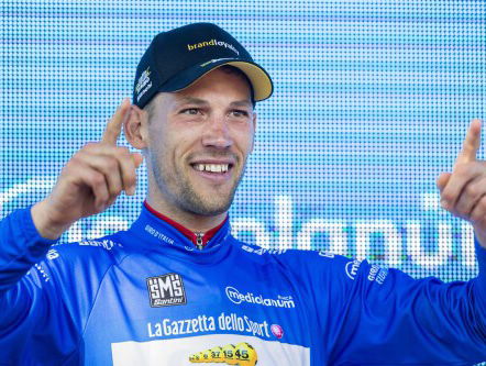 Maarten Tjallingii fietst monsterrit