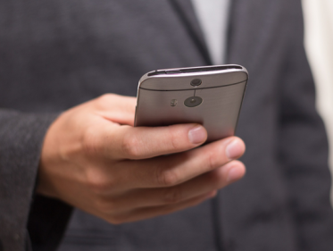 Komt het goed met de Corna-app? En gaan we het massaal installeren?