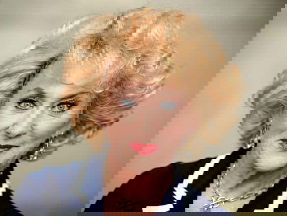 Karin Bloemen deelt gratis boekenbonnen uit!