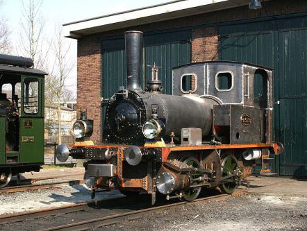 Oudste stoomlocomotief in Nederland rijdt weer