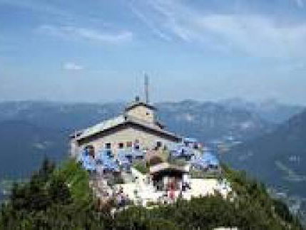 Het huis van Dutroux wordt weggehaald. Welke 'schuldige' huizen zijn er nog meer en wat is ermee gebeurd?