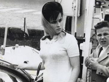 Henry de Vries zoekt biologische vader Jan