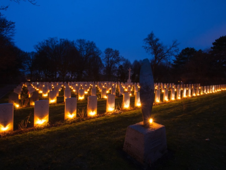 Lichtjes op oorlogsgraven