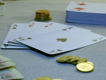 Bridge moet van het bejaardenimago af!