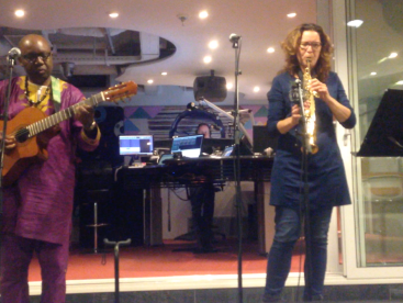 Basile Maneka met zijn cover van Psalm 23