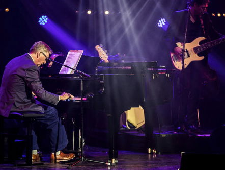 Henk Hofstede zingt 'Net Als Een Kind'