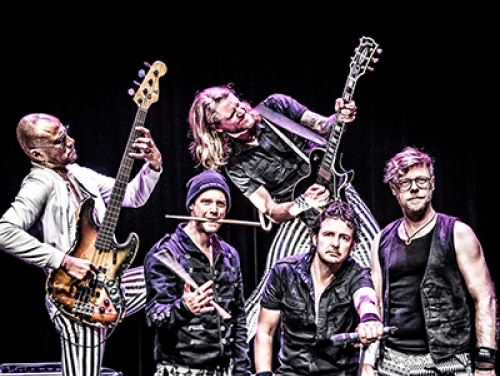 Bellen met Hippe Gasten, de eerste Nederlandse kinderrockband die wereldberoemd is in China.