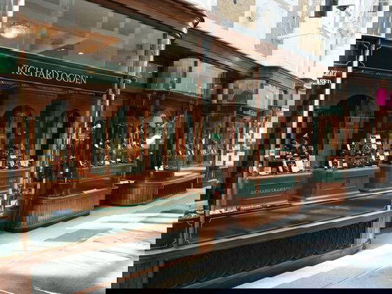 De waarheid achter etalage