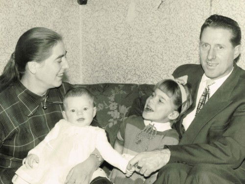 Zus Hanneke over Margriet Eshuijs