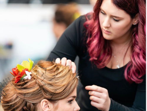 Britt Sturing uit Coevorden stylet politici op Prinsjesdag