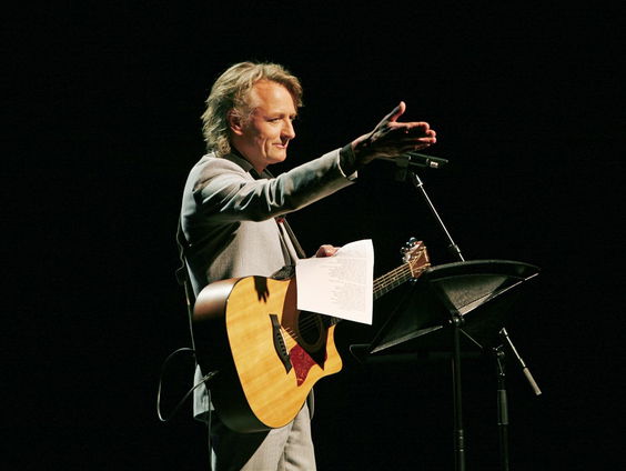 Herman Finkers en Jack Spijkerman herdenken Jeroen van Merwijk