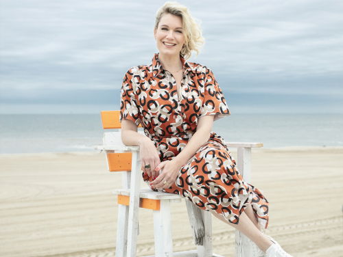 Marlijn Weerdenburg over nieuwe programma aan 't zand