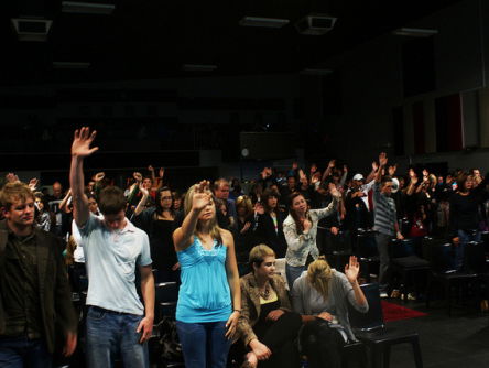 Steeds minder jongeren gelovig