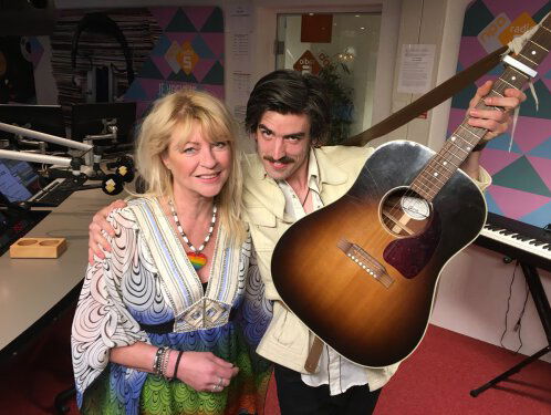 Mitch Rivers Singer songwriter