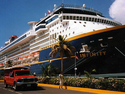 Begin Rotterdamse cruiseseizoen