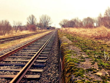 Het stinkt langs het spoor
