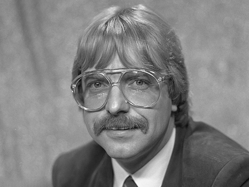 Onvergetelijk luistermoment: radiolegende Tom Mulder