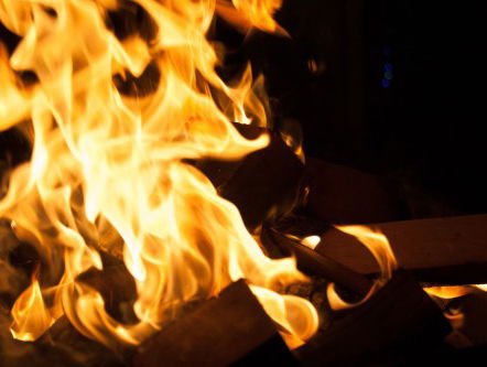 Terschellingers Hessel en Tess van der Kooij halen het kampvuur naar de huiskamer