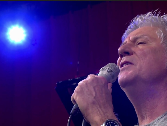 Marcel Kapteijn live in Thuis op 5