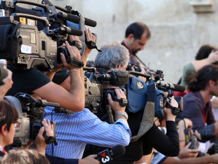 Zijn de kerk en de pers niet te vertrouwen?