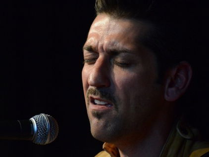 Danny Vera had niks met kerst, maar brengt nu toch kerstsingle uit