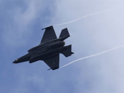 Eerste F-35 geland in Leeuwarden