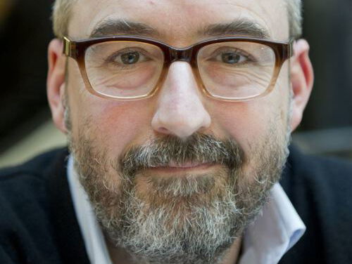 Ronald Giphart schrijft boek samen met een robot