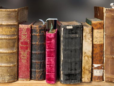 94-jarige kampoverlevende komt met boek