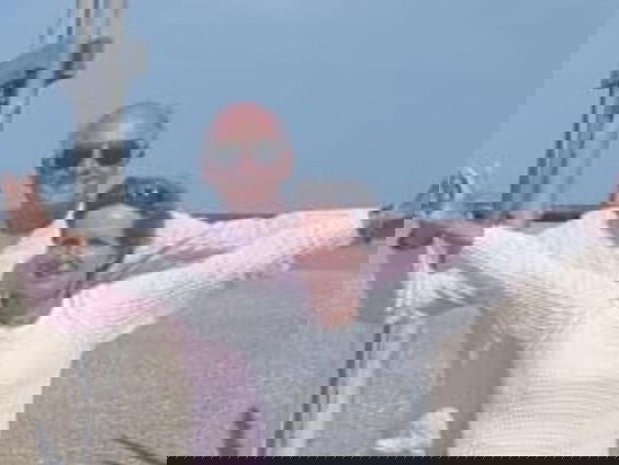 Stille helper Gert: "De taart is zo groot dat je wel moét uitdelen!"