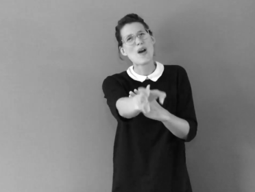 Hanneke de Raaff maakt video voor doven en slechthorenden van Roller Coaster - Danny Vera