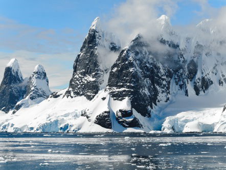De natuur in: Reusachtig gat in ijs Antarctica