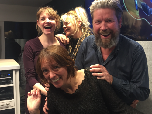 De MAX! Kantoorsessies met The Lasses!