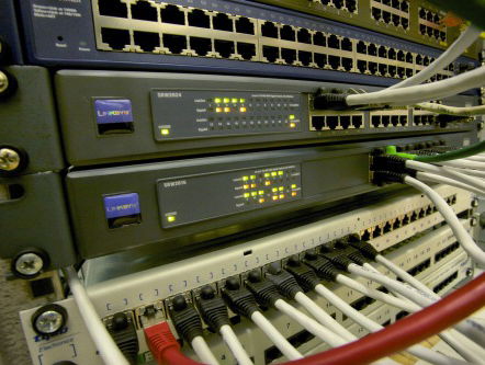 Kees van Velzen: 'De CIA luistert ons af'