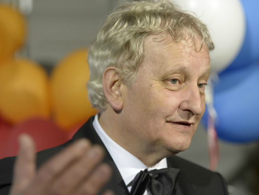 Oproep tot massaal applaus bij woning Eberhard van der Laan