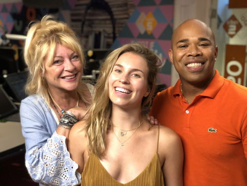 Belgische actrice en zangers Alice Avery te gast in De MAX!