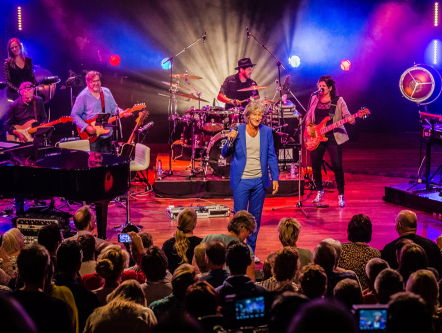 Eric Mesie (Toontje Lager) zingt 'Zonder Jou'