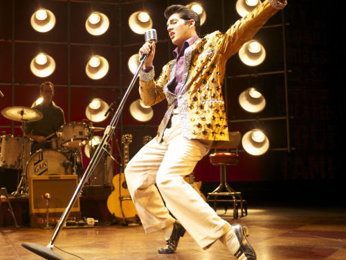 Hans van der Zee over theater voorstelling van manager Tom Parker en Elvis Presley